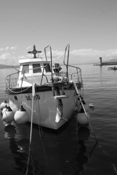 Foto Fischerboot Schwarz Weiss | Foto kaufen Foto kaufen | Fotosuchen