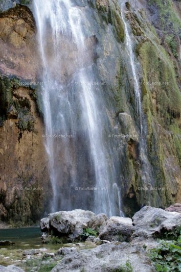 Foto Wasserfälle Felsen | Schönes Foto kaufen | Fotosuchen